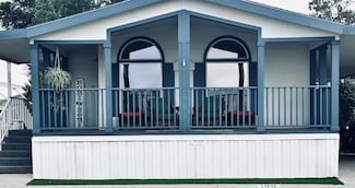 1001 Sylmar Ave, Clovis, CA 93612