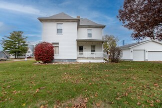 105 W Ulmer St, Arrowsmith, IL 61722