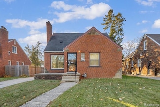 17377 Dresden St, Detroit, MI 48205