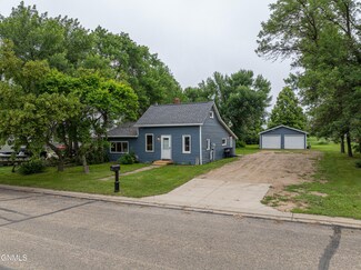 108 Whitman Ave, Wilton, ND 58579