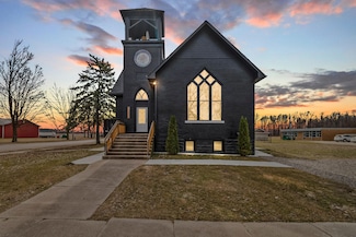 30991 Church St, Leonidas, MI 49066
