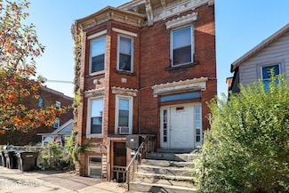 745 River St, Troy, NY 12180