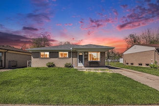 19983 Bigelow St, Roseville, MI 48066