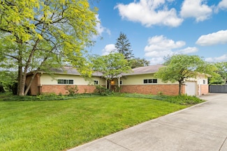 293 Flint Ridge Dr, Columbus, OH 43230
