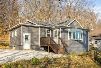 618 Princeton Rd, Depue, IL 61322
