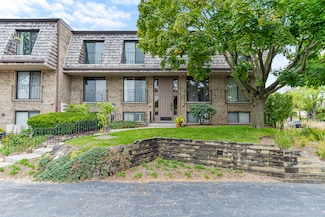 1721 Northfield Square Unit C, Northfield, IL 60093