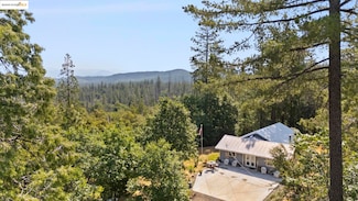 22361 Hells Hollow Rd S, Groveland, CA 95321
