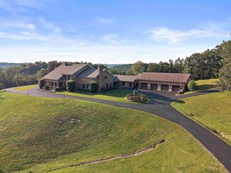 3513 Briarwood Dr, Catlettsburg, KY 41129