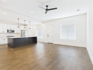 2940 Huffman Way, College Station, TX 77840