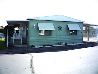 301 Freeman Rd Unit 85, Central Point, OR 97502