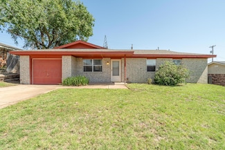 5 Hooper Dr, Canyon, TX 79015