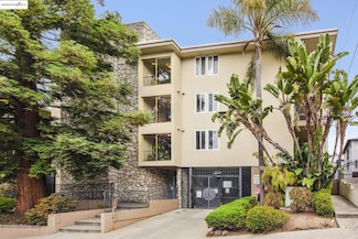 85 Vernon St Unit 216, Oakland, CA 94610
