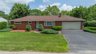 307 Saltmakers Rd, Liverpool, NY 13088