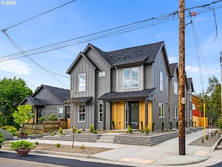 7582 N Alma Ave Unit 4, Portland, OR 97203