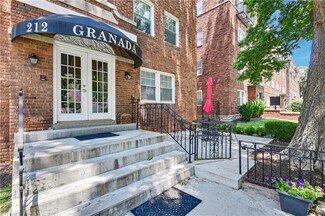 212 Emanuel Cleaver II Blvd Unit 2 West, Kansas City, MO 64112