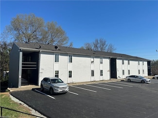 1205 Hutton St, Winston-Salem, NC 27103