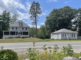 334-336 Main St, Sandown, NH 03873