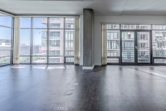 1111 S Grand Ave, Los Angeles, CA 90015