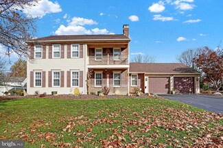 1313 Crown Vetch Dr, Landisville, PA 17538