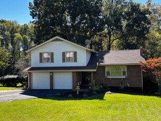 121 Temple Cir, Lynchburg, VA 24502