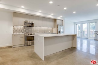 1250 N Fairfax Ave Unit 209, West Hollywood, CA 90046