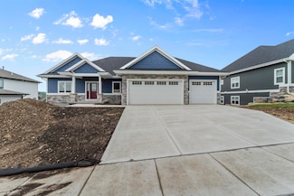 1407 Ridgetrail Dr, Cross Plains, WI 53528