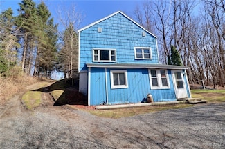 6165 Dodge Rd, La Fayette, NY 13084