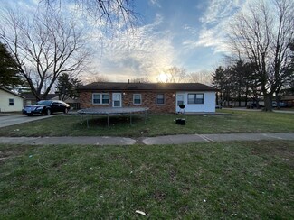 2702 Dale Dr, Champaign, IL 61821