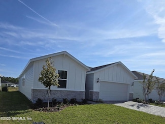 16 Oconee Dr, Palm Coast, FL 32137