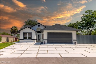 2727 40th Ave SE, Naples, FL 34117