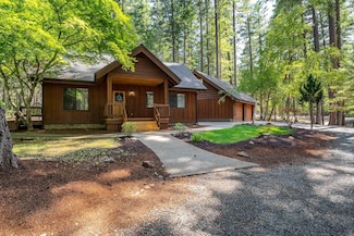 155 Daily Ln, Grants Pass, OR 97527