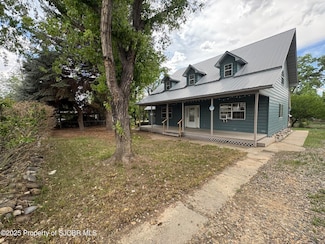 17 Road 3463, Flora Vista, NM 87415