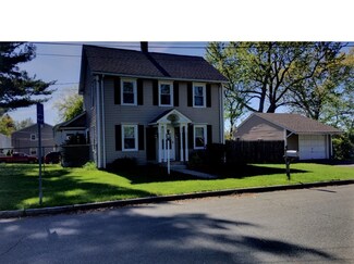 52 Sabin St, Indian Orchard, MA 01151