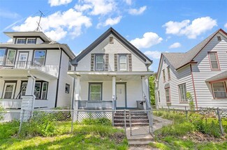 1542 Washington Ave SE, Cedar Rapids, IA 52403