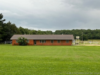 774 SW Cravens Rd, Wilburton, OK 74578
