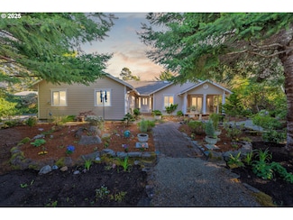 87876 Limpit Ln, Florence, OR 97439