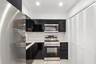 2415 Lincoln St Unit 204, Hollywood, FL 33020