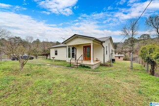 4418 Plum Dr, Mount Olive, AL 35117