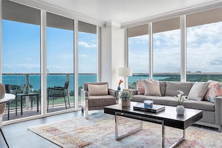 2889 Mcfarlane Rd Unit 902, Miami, FL 33133