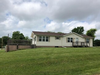 2701 Chicago St, Trenton, MO 64683
