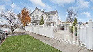 217-34 Hempstead Ave, Jamaica, NY 11429