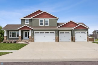6703 Ashwood Loop S, Fargo, ND 58104