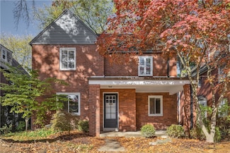 130 Yorkshire Dr, Pittsburgh, PA 15208
