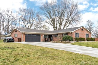 2872 Hamden Dr, Beavercreek, OH 45434