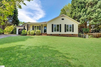 218 Spring View Ln, Taylors, SC 29687
