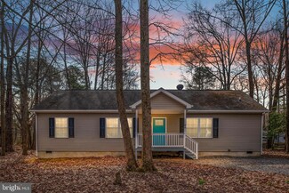 44 Juanita Ln, Colonial Beach, VA 22443