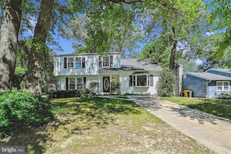 211 Newport Dr, Severna Park, MD 21146