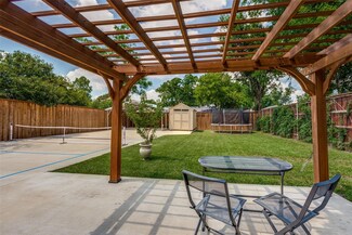 5223 Denton Dr, Dallas, TX 75235