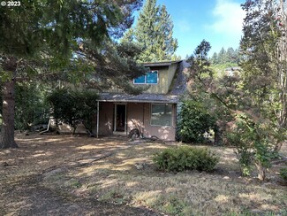 1535 SW 57th Ave, Portland, OR 97221