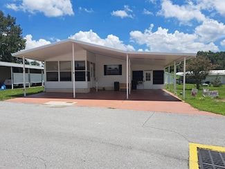 6252 Santa fe Dr, Zephyrhills, FL 33542